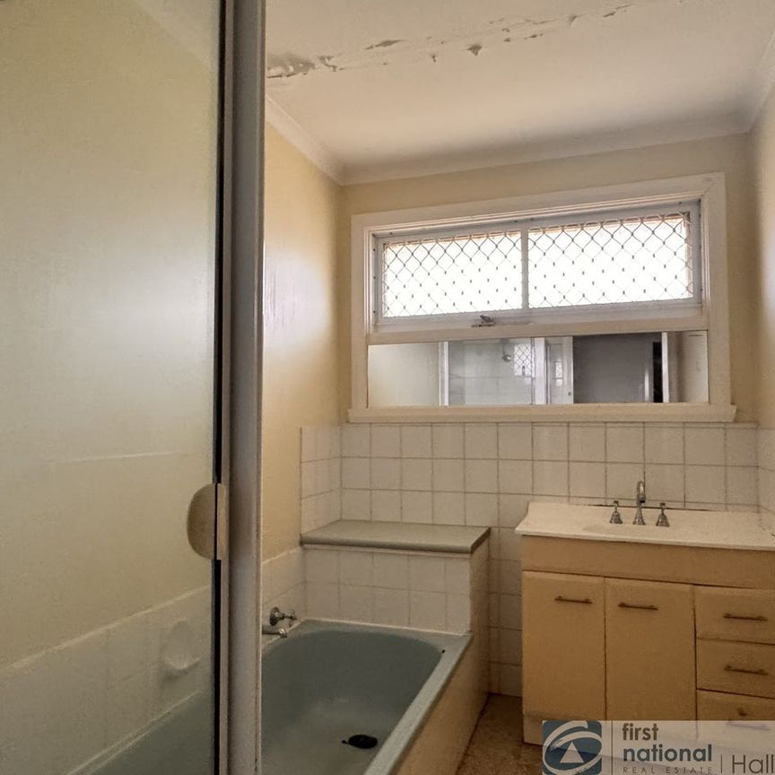 Secured & Well Maintained - Photo 1