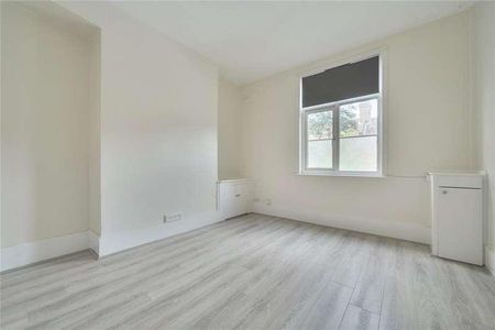 Sketty Road, Enfield, EN1 - Photo 2