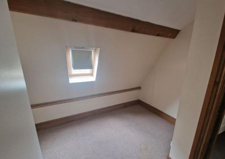 4 bedroom semi-detached house to rent - Photo 4