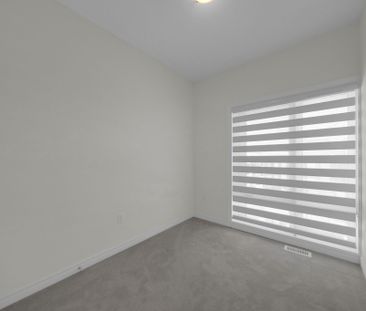 For Lease - 16 Griffith Street, Aurora, Ontario - Photo 3