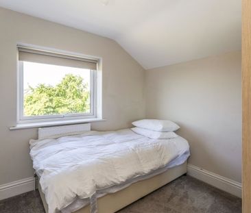 3 bedroom semi-detached house to rent - Photo 6