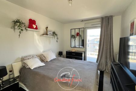 Trois pièces en dernier étage - Photo 5