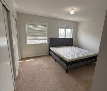 For Lease - 514 Candlestick Circle Unit# Upper, Mississauga, Ontario - Photo 3