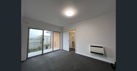 Exceptional Location! - Photo 3