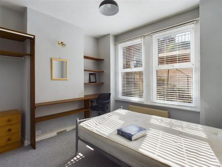 5 bedroom terraced house to rent - Photo 5