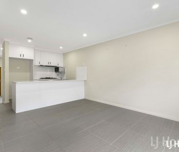 Fantastic 2 Bedroom Townhouse - Photo 6