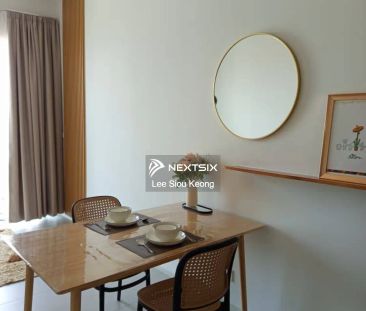 Laurel Residence - Photo 1