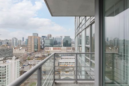 602 Citadel Parade (22nd Floor), Vancouver - Photo 3