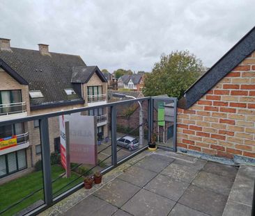 Appartement met 2 slaapkamers, terras en staanplaats - Photo 2