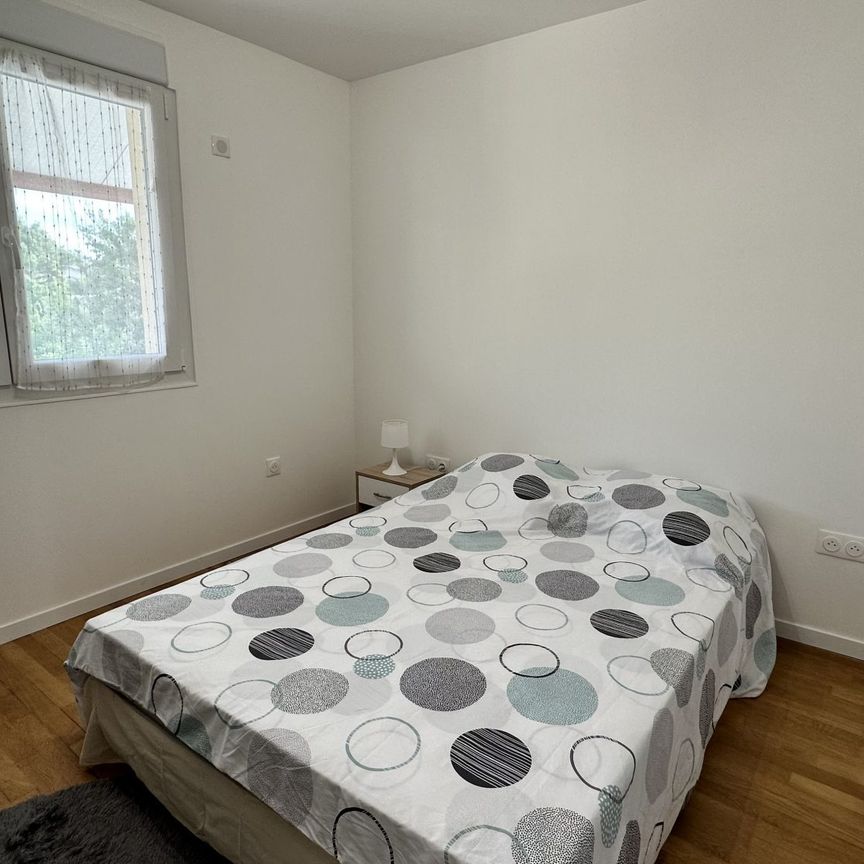 Location Maison 1 pièce 9m² CHOISY LE ROI 94600 - Photo 1