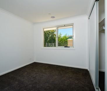 IMMACULATE LOW MAINTENANCE HOME! - Photo 2