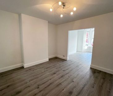 Williams Avenue - Photo 3