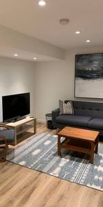 Big, bright, furnished suite - Photo 3