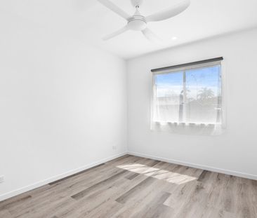 Stylish 2-Bedroom Granny Flat with Separate Entry - Photo 2