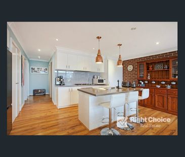 Four Bedroom Family Home - Photo 1