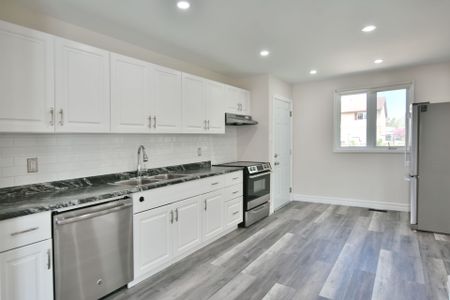 For Lease - 8 Rhonda Road Unit# 2, Collingwood, Ontario - Photo 2