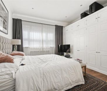 3 bedroom mews to rent - Photo 5