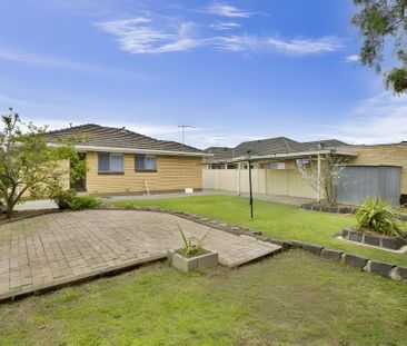 21 Woorigoleen Drive, Keilor East - Photo 1