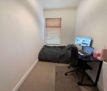 Park Street, Manchester, M27 - Photo 3