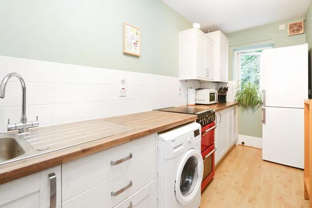 2 bedroom terraced house to rent - Photo 1