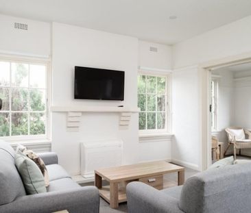 Renovated Fully Furnished Apartment - Photo 2