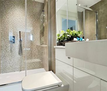 Fairfield Avenue, Staines-upon-Thames, Surrey, TW18 4JH - Photo 5