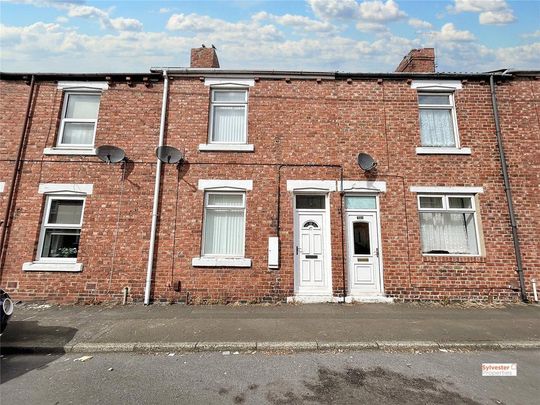 3 bedroom terraced house to rent - Photo 1