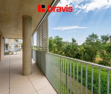Pronájem nadstandardního zařízeného 3+kk s terasou, parkováním a sk... - Photo 6
