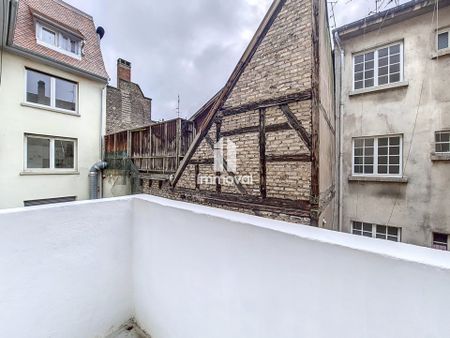 HYPER CENTRE - 3-4 pces de 93.66m² avec balcon et cave - Photo 4