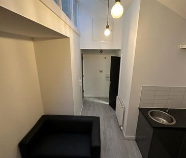 Studio Flat, Sir Thomas House, L1 - Photo 3