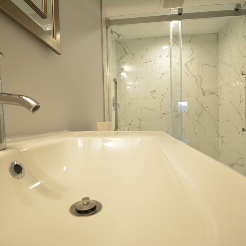 For Lease - 131 Highman Avenue, Cambridge, Ontario - Photo 1