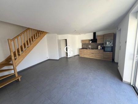 Location Maison 3 pièces 70m² VIEILLEVIGNE 44116 - Photo 5