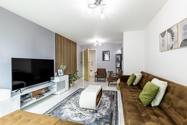 2 bedroom flat to rent - Photo 1