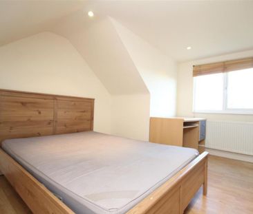 4 bedroom house to rent - Photo 1