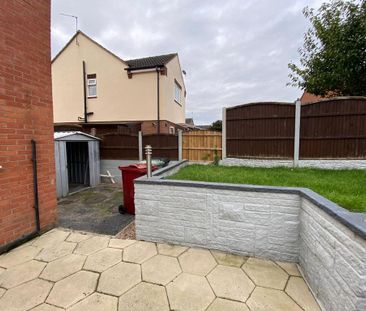 2 bedroom link detached house to rent - Photo 3