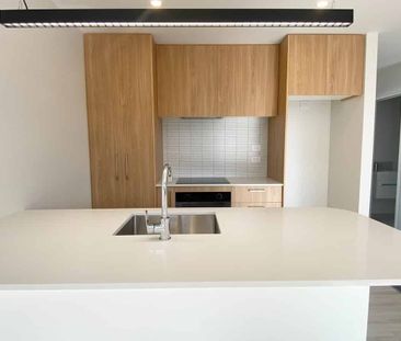 City Fringe Townhouse - Photo 2