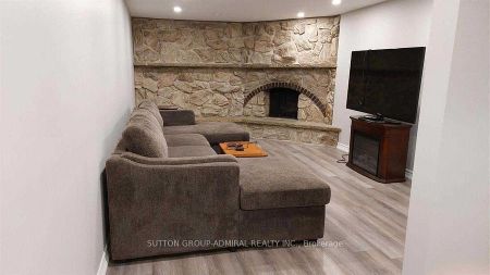 For Lease - 854 Moretta Avenue, Pickering, Ontario - Photo 2