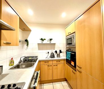 Room in a Shared House, John Conway House Herbert Mews, SW2 - Photo 2