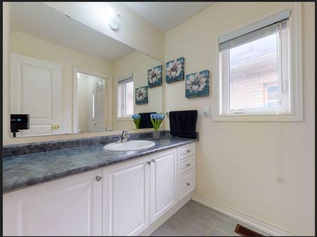 For Lease - 107 Thornbush Boulevard, Brampton, Ontario - Photo 3