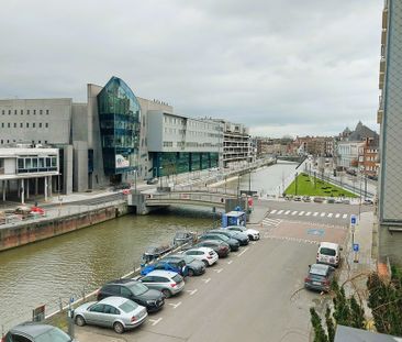 Totaal gerenoveerd appartement met 1 slaapkamer met zicht op de Leie ! - Photo 2