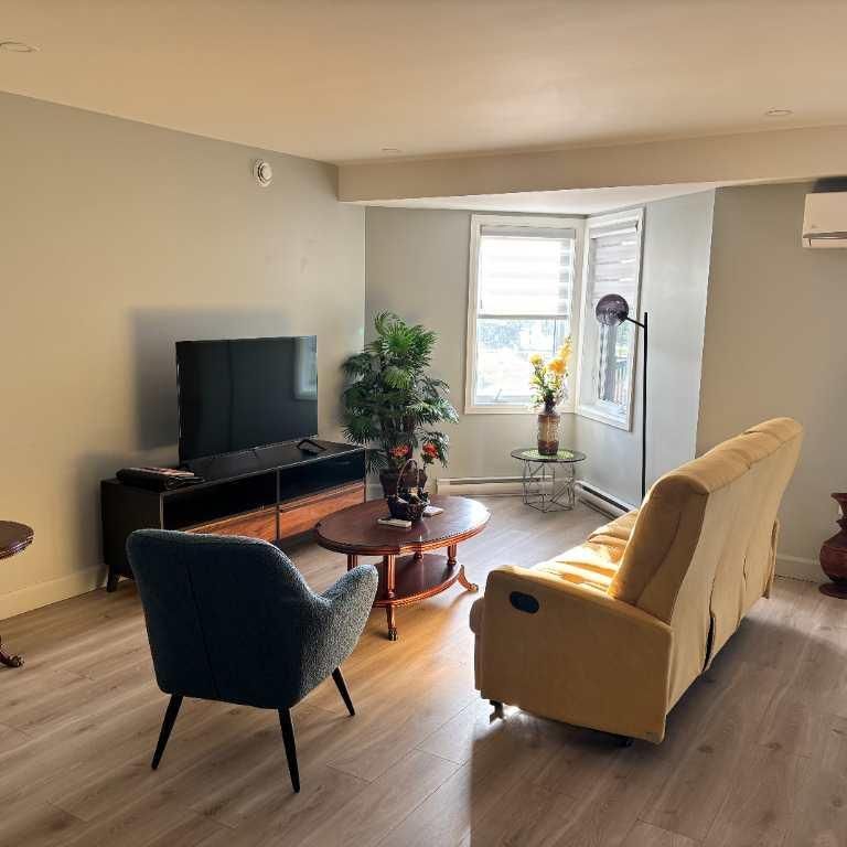 Logement 4 1/2 condo locatif avec ascenseur - Photo 1