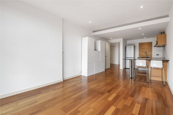 Queenstown Road, London, SW11 8NP - Photo 1