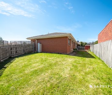 Neat & Tidy Three-Bedroom Home in a Convenient Location - Photo 5