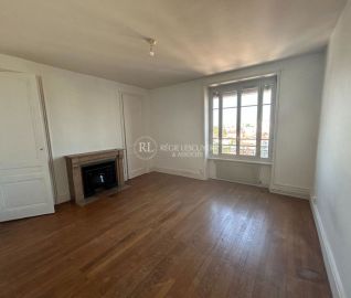 Appartement 4 pièces 107.58 m² - Photo 2