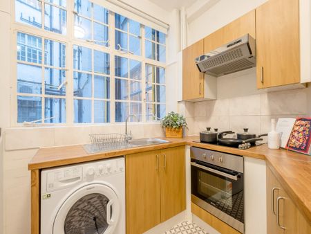TWO BEDROOM, TO LET, PARK ROAD NW8 - Photo 2