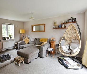 3 bedroom end of terrace house to rent - Photo 4