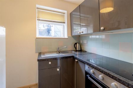 Studio to rent - Photo 4