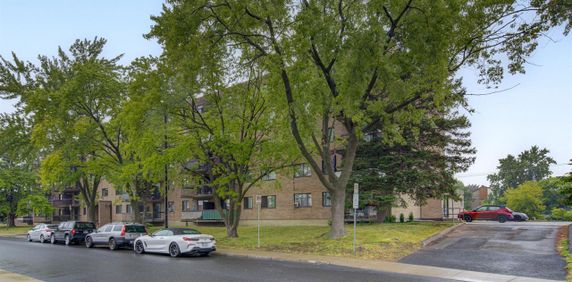 2-bedroom - 453 Rue Darontal, Boucherville - Photo 2