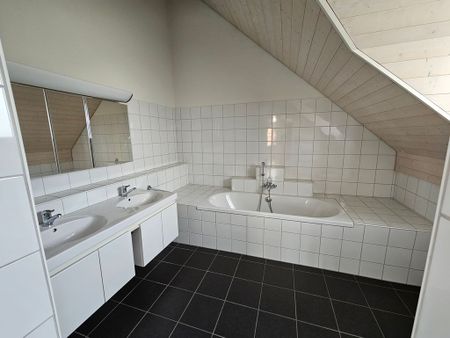 4.5 Zimmer, 170 m², 5. Stock - Photo 2