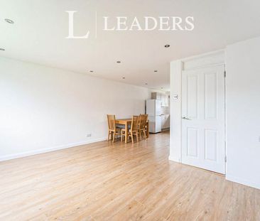 3 bedroom maisonette to rent Lumsden Road, Southsea, PO4 - Photo 3